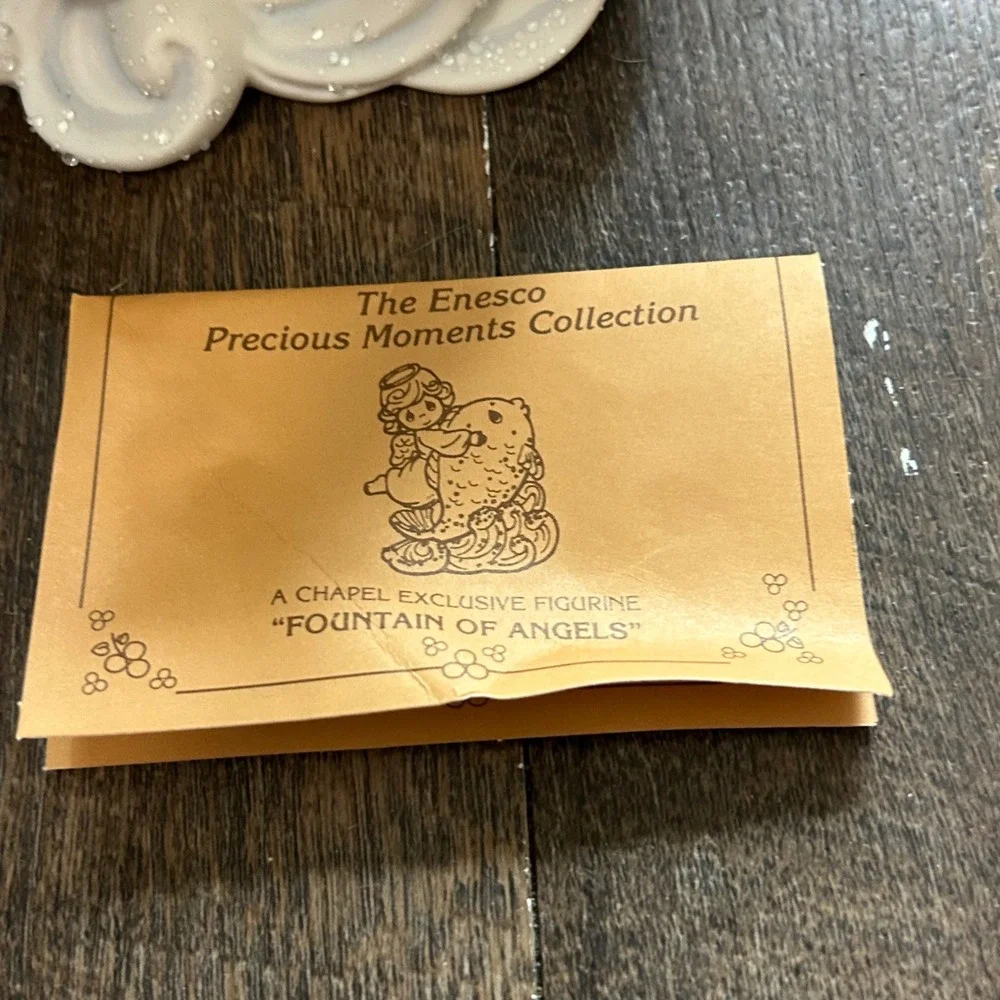 Precious Moments Fountain of Angels 1997 Chapel Exclusive Figurine 384844 Enesco